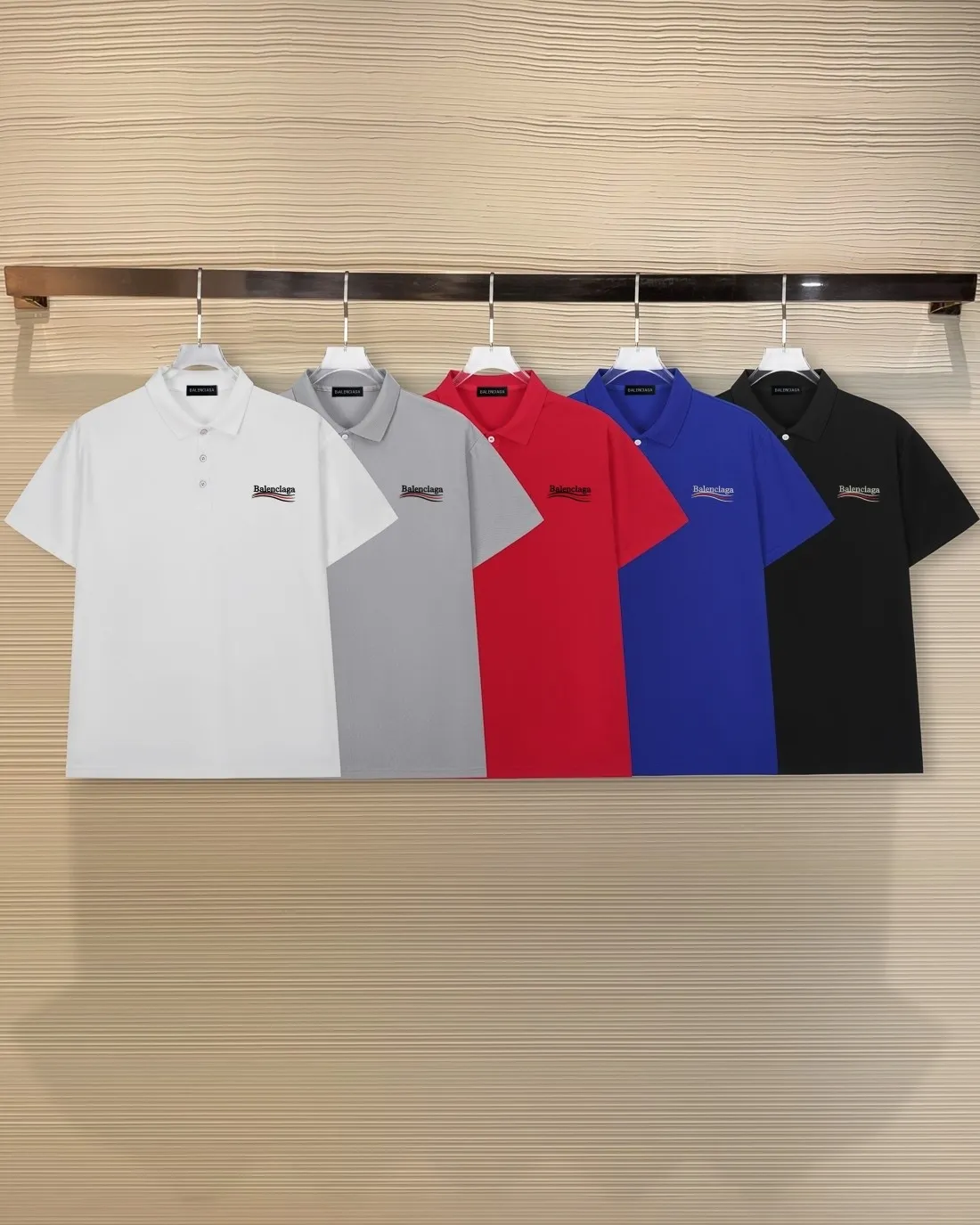 BALENCIAGA* Classic logo 🔥 POLO ✅ Quality ‼ ●100% ●50% 50% ● 200g ● ● 1：1 ● ●Size：M L XL XXL XXXL